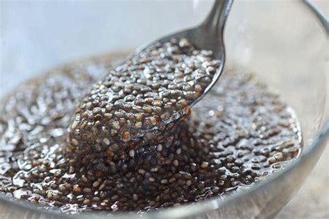 Chia and flax seeds both help with this, although flaxseeds are slightly higher at 8 g of protein per ounce, compared to chia's 6 g of protein per ounce. Chia Seed vs. Flax Seed: Similarities, Differences, and ...