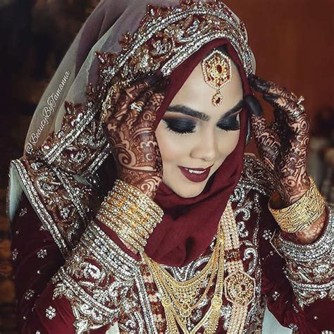 11 stunning brides wearing hijabs on their wedding day reckon talk