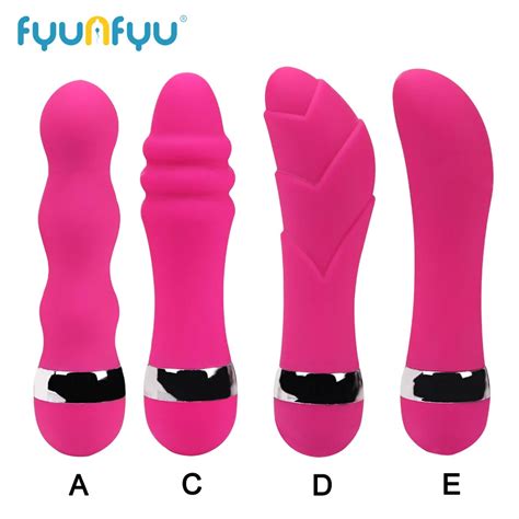 New Arrival Style Powerful Rose Red Waterproof Vibrating G Spot Vibrator Massager Dildo Sex