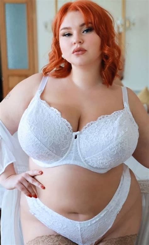 Pin On Beautiful Plus Size Model In Lingerie