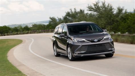 2021 Toyota Sienna First Drive Functional Efficiency With Style
