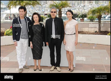 Lee Jung Jae Young Yuh Jung Im Sang Soo And Jeon Do Yeon 2010 Cannes