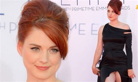Emmys Red Carpet Alexandra Breckenridge Flashes Her Nude