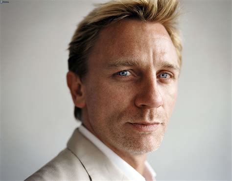 • all credits to the respective owners of the posted pictures. Daniel Craig High Definition | WallPics