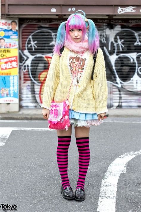 Ahoge Hair And Twintails In Harajuku Harajuku Girls Harajuku Fashion