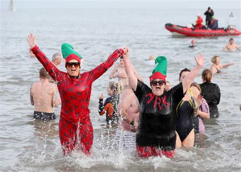 In Pictures New Year Swimmers Take The Plunge Daily Echo