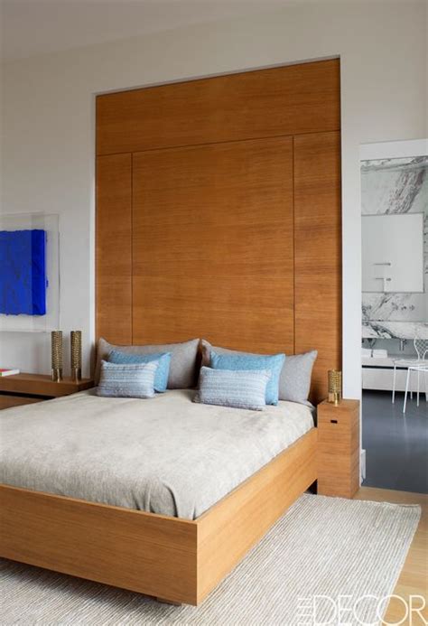 And adds a warm, welcoming texture. 25 Best Bedroom Area Rugs - Great Ideas for Bedroom Rugs