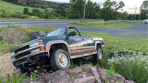 Turning A 1997 65l Detroit Diesel Chevy Suburban Into A Truck Youtube