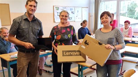 löbau neue laptops für seifhennersdorfs lehrer sächsische de
