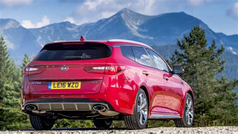 Kia Optima Sportswagon Estate Gt Line S Review Pictures Auto Express