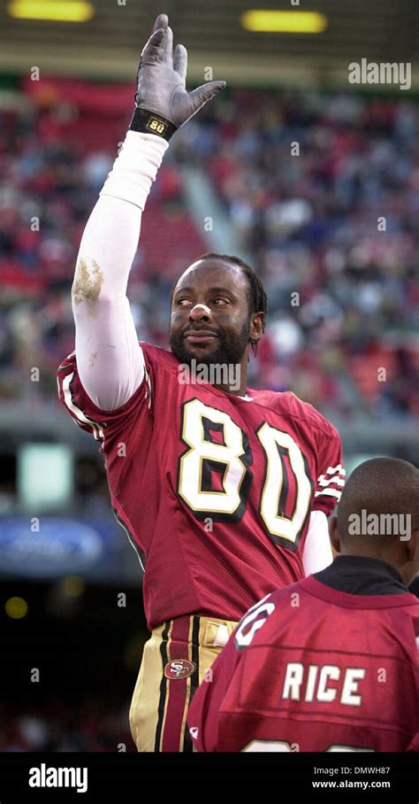 Dec 16 2000 San Francisco Ca Usa 49er Receiver Jerry Rice Salutes