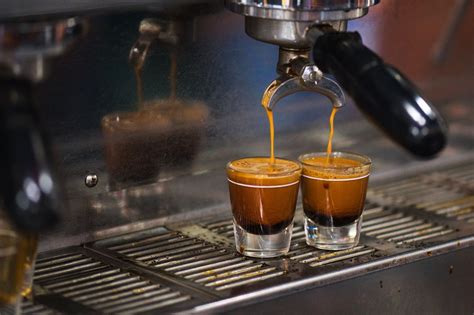 How To Make A Perfect Espresso Shot Using Espresso Machine Teacoffeecup