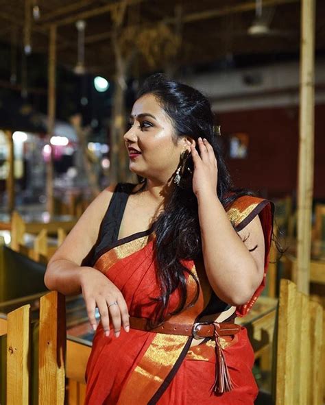 Pin By Bloggerplussize On Halfsleevelessshoulder India Beauty Women