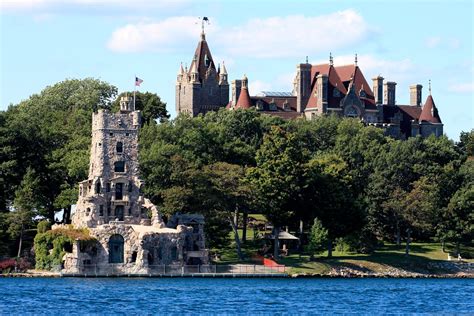 Boldt Castle Boldt Castle Is Located On Heart Island In Th Flickr