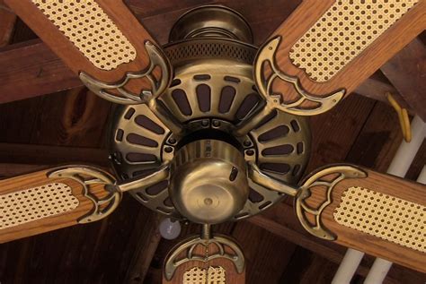 Moss Hf D5100 Series Heirloom Deluxe Ceiling Fan