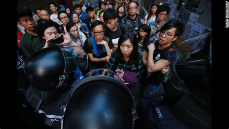 Pro Democracy Protesters Target Hong Kongs Leader