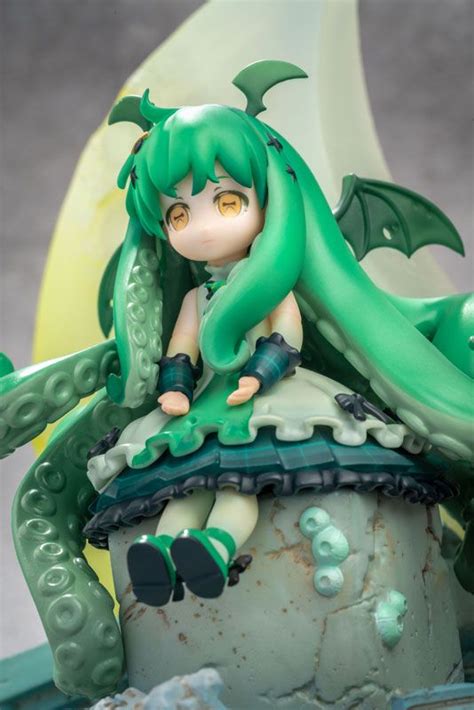 Absent Minded Master Of Rlyeh Chibi Cthulhu Chan Dx Ver Japan Figure