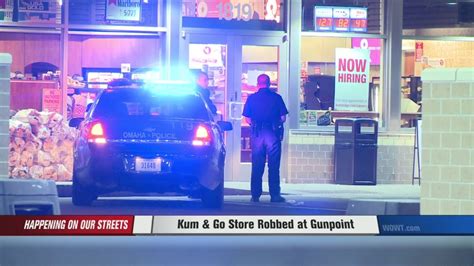 Armed Robber Hits Convenience Store Youtube