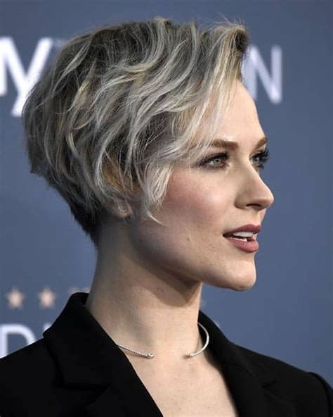 Although many women are afraid to wear their hair shorter, there's a bob hairstyle that's flattering for every face shape and hair texture. Modern Short Shaggy Bob Hairstyles To Take Over Salons