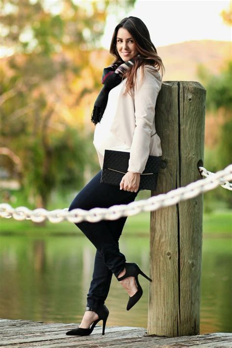 Elegant And Comfy Maternity Outfits For Work Styleoholic