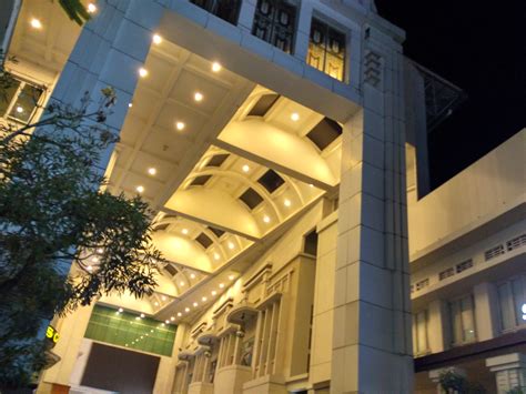 Seruling pemanggil ular kobra ini kerap dijumpai di berbagai adegan film. Liburan Seru di Jalan Braga Bandung, Bisa Nostalgia dengan ...