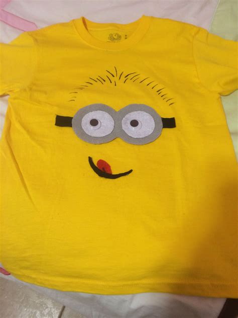 Create the cutest diy birthday shirts, cards and decorations with these 15 free birthday svg files that you can craft with your cricut maker, cricut explore air and silhouette cameo! DIY Minion Shirt Homemade 2014 Spirit Week IDEA | Minion shirts, Diy minions, Minion party