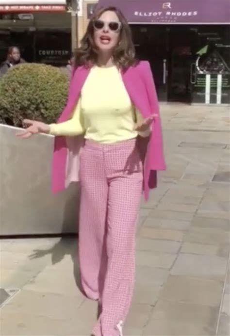 Trinny Woodall Instagram Fans Distracted By Nipples In Awkward Clip