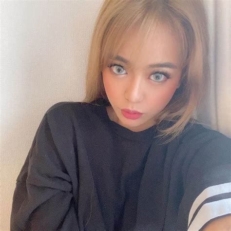 まさちゃんさんのインスタグラム写真 まさちゃんinstagram「今日は休み明けだから早起きしようと思っけど起きれなかった😞