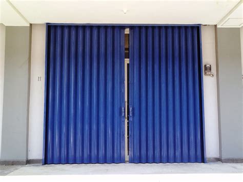 Inspirasi pembahasan pintu minimalis tentang 22+ ide pintu pagar minimalis terbaru 2020 adalah : ⊕ 25+ model desain pintu besi minimalis modern (lipat ...