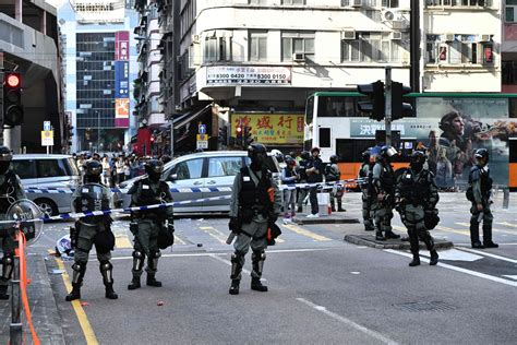 Hong Kong Police Shoot At Pro Democracy Protesters The Washington Post