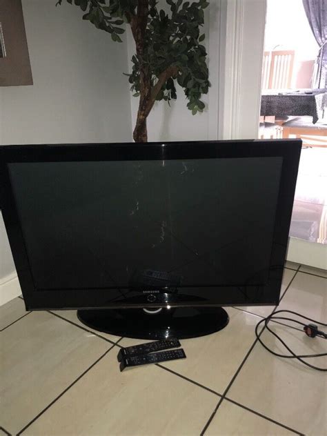 42 Inch Samsung Flat Screen Tv Perfect Working Order No Marks