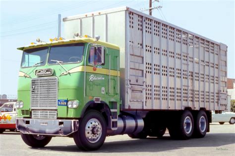 1974 White Freightliner Flt7264 Straight Truck With A Frame Mounted