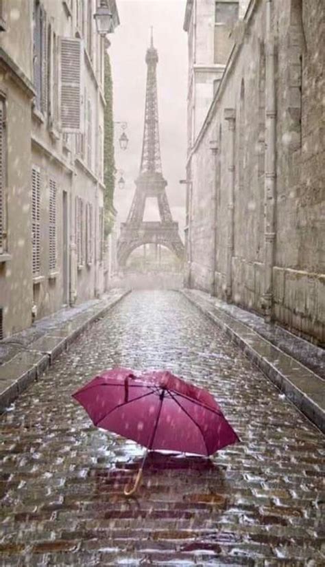 Pin By Joyce Kolb On Purple Eiffel Tower Paris Love Rainy Paris