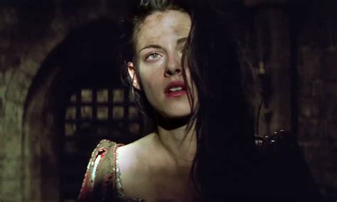 Movie Review Snow White And The Huntsman Lake Highlands