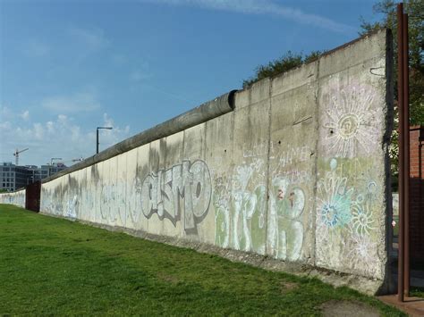 Remains Of Berlin Wall By Luct Ernststrasser Deutschland Germany