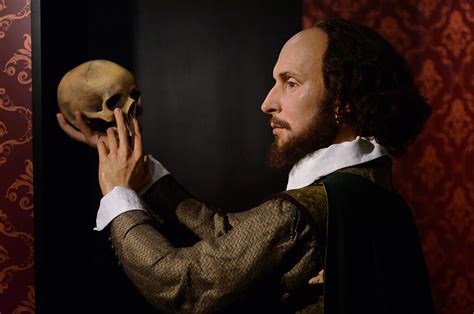 William shakespeare was a renowned english poet, playwright, and actor born in 1564. William Shakespeare Gerçekten Yaşadı mı? | D&R | D&R ...