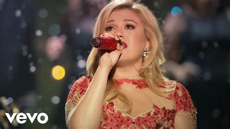 Kelly Clarkson Underneath The Tree Official Video Youtube