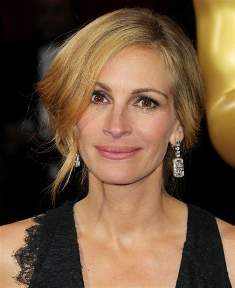 Actress julia roberts made her screen debut in the late 1980s television series crime story. 37 Julia roberts Beautiful Photos Images And Wallpaper Free Download - Wallpaper HD Photos