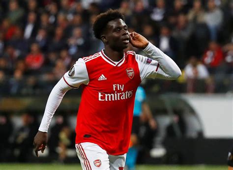 The player's height is 178cm | 5'10 and his weight is 65kg | 143lbs. Bukayo Saka: The Kid Isn't Ready Yet!