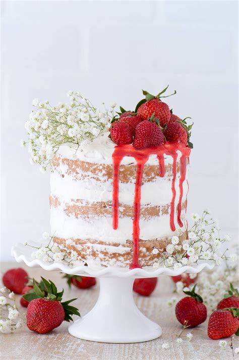 44 Hq Images How To Decorate A Cake With Fresh Strawberries Top 10