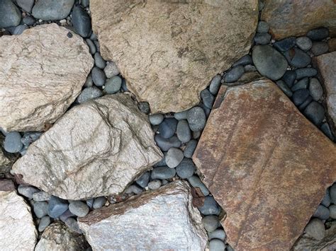 8 Ways To Use Flagstone In Your Landscaping Lawnstarter