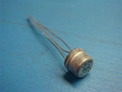 1 Rca 2n580 Pnp Alloy Junction Germanium Switching Transistor To 9