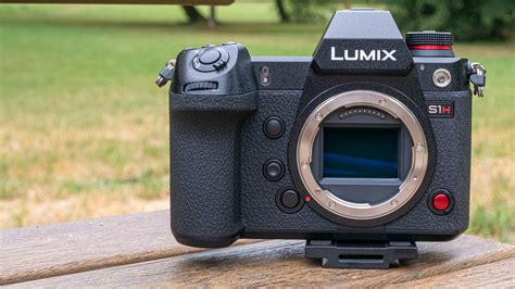 Panasonic Lumix S1h Full Specs And Details First Look At The 6k Full