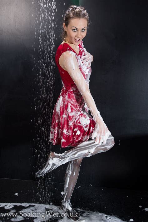 Pin By Ptg Wam On Wetlook Wet Dress Wet Looking Gorgeous