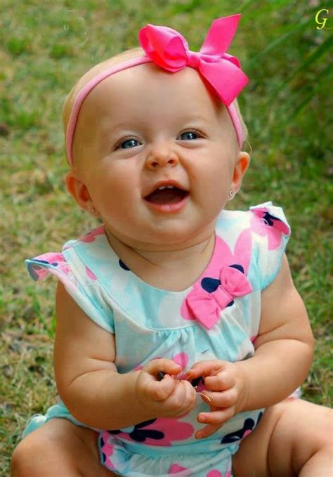 Find cute baby pictures, images and wallpapers of beautiful babies, kids and children. Download Beautiful Smiling Babies Wallpapers Gallery
