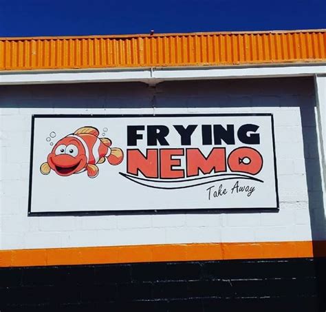 15 Funny Restaurant Names