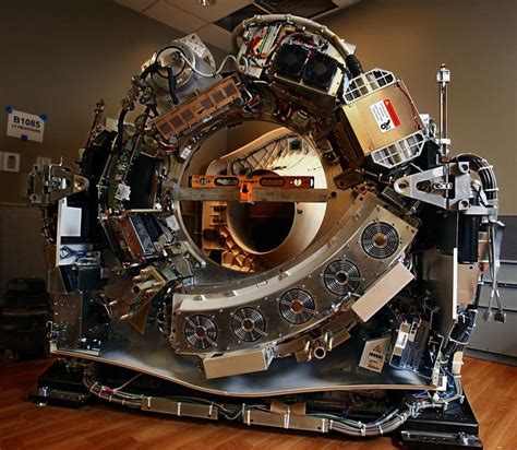 Inside The Mri Machine Scanner X Ray Mri