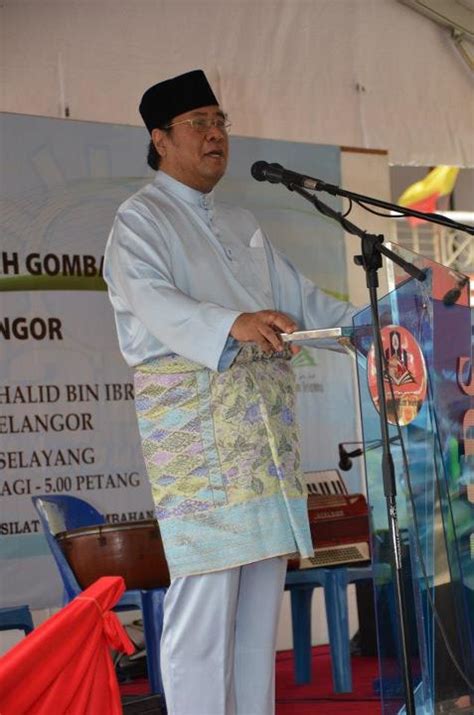 William leong jee keen (simplified chinese: Dr Shafie Abu Bakar: Pesta Mainan Rakyat Dan Silat Di ...