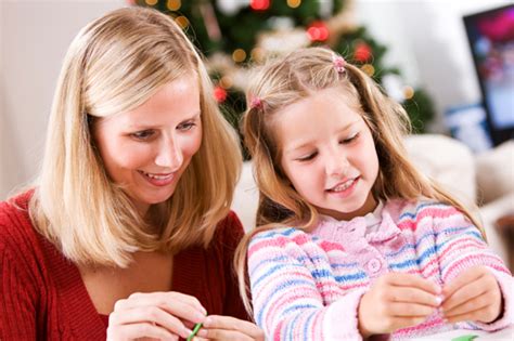 Tell her that she's the best mom ever. Christmas crafts for kids: 6 Easy homemade gifts