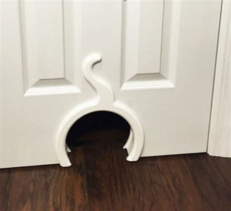 And their ability to maneuver them quickly validates their confidence. 10 Truly Amazing Cat Doors And Entryways | Cat door, Unique cats, Cat diy